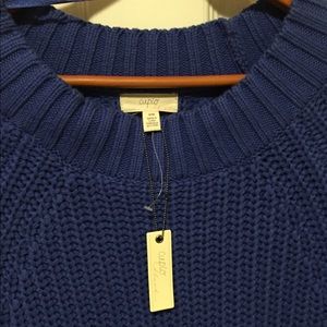 Cupio Bell-sleeved sweater- NEW